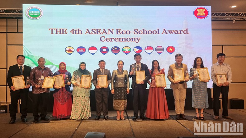 Hai trường học và hai cá nhân của Việt Nam được trao giải thưởng sinh thái ASEAN ảnh 1