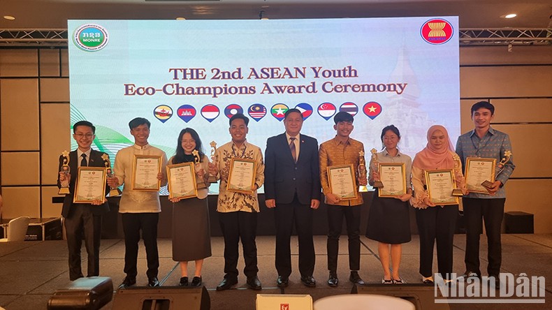 Hai trường học và hai cá nhân của Việt Nam được trao giải thưởng sinh thái ASEAN ảnh 2