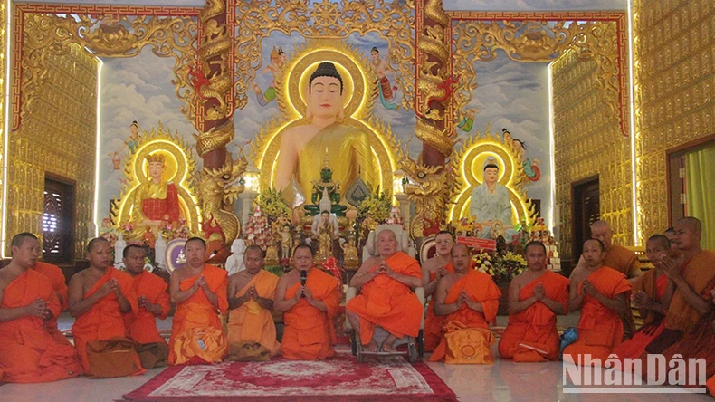 Hoàn thành việc trùng tu hai công trình Phật giáo Việt Nam tại Trung Lào ảnh 1