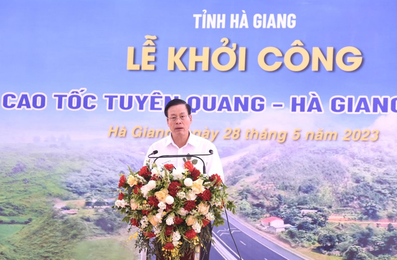 [Ảnh] Thủ tướng Phạm Minh Chính dự Lễ khởi công Dự án cao tốc Tuyên Quang-Hà Giang giai đoạn 1 ảnh 3