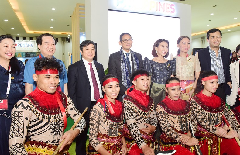 Truyền tải thông điệp “Sống trọn vẹn tại Việt Nam” tại Hội chợ Du lịch quốc tế TRAVEX 2023 ảnh 2