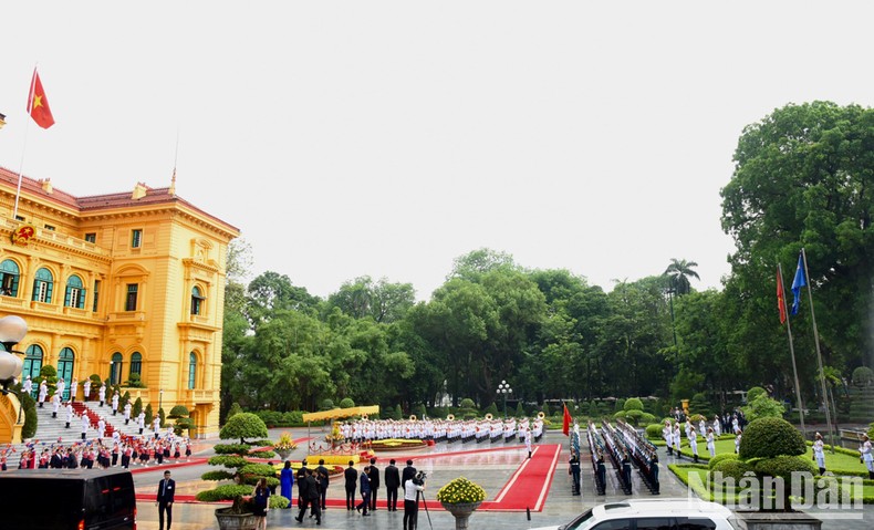[Ảnh] Thủ tướng Phạm Minh Chính chủ trì Lễ đón Thủ tướng Australia Anthony Albanese ảnh 1