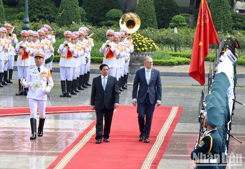 [Ảnh] Thủ tướng Phạm Minh Chính chủ trì Lễ đón Thủ tướng Australia Anthony Albanese ảnh 4