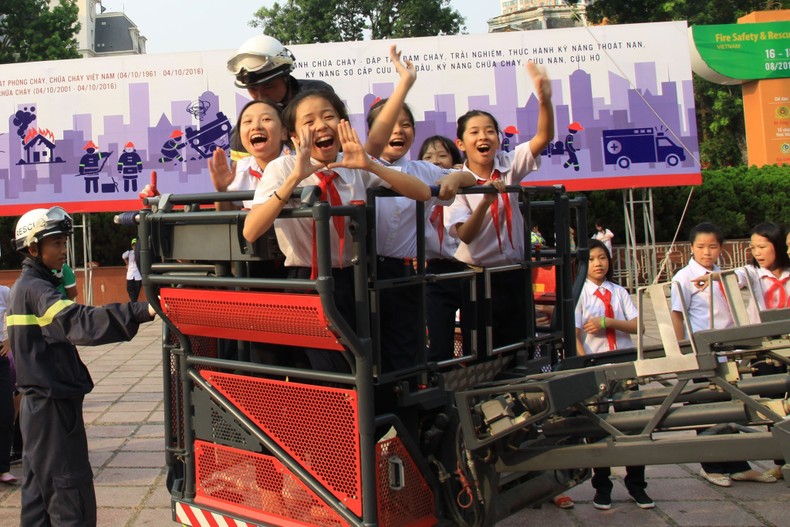 Triển lãm thiết bị phòng cháy, chữa cháy và cứu nạn cứu hộ quy mô lớn nhất từ trước đến nay tại Hà Nội ảnh 1