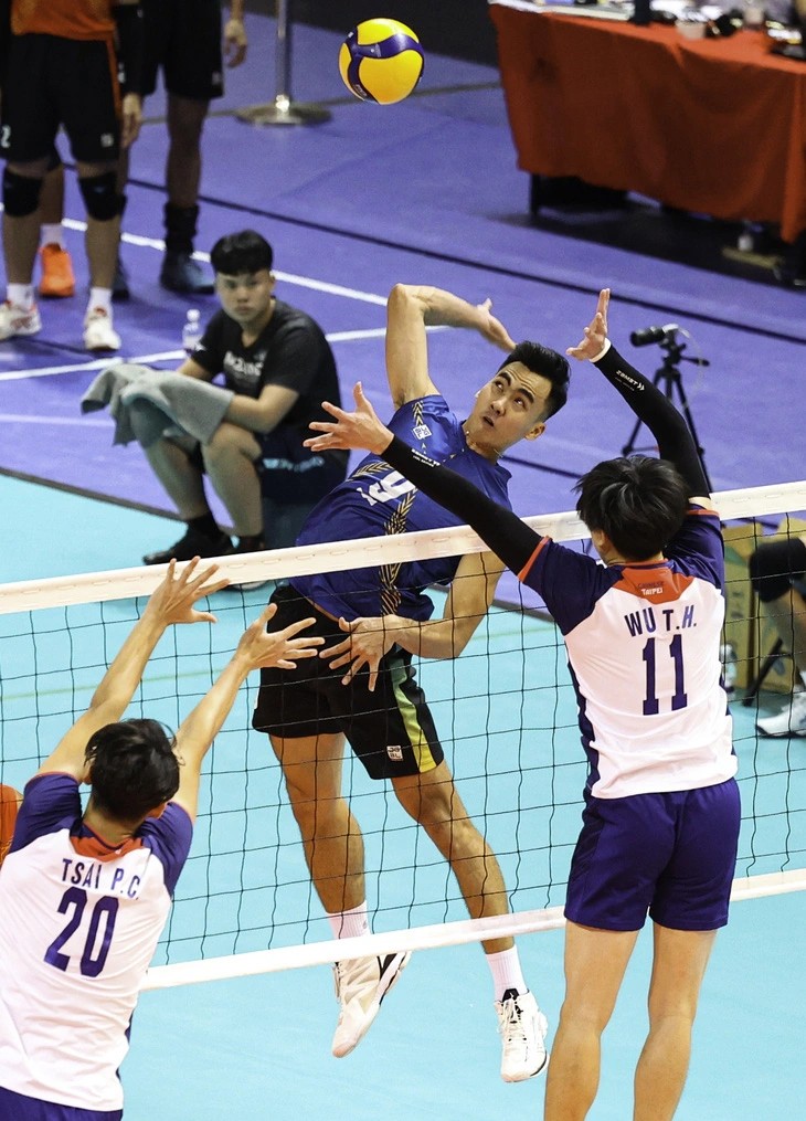 Đội tuyển bóng chuyền nam Việt Nam lần đầu vào bán kết AVC Challenger Cup 2023 ảnh 1