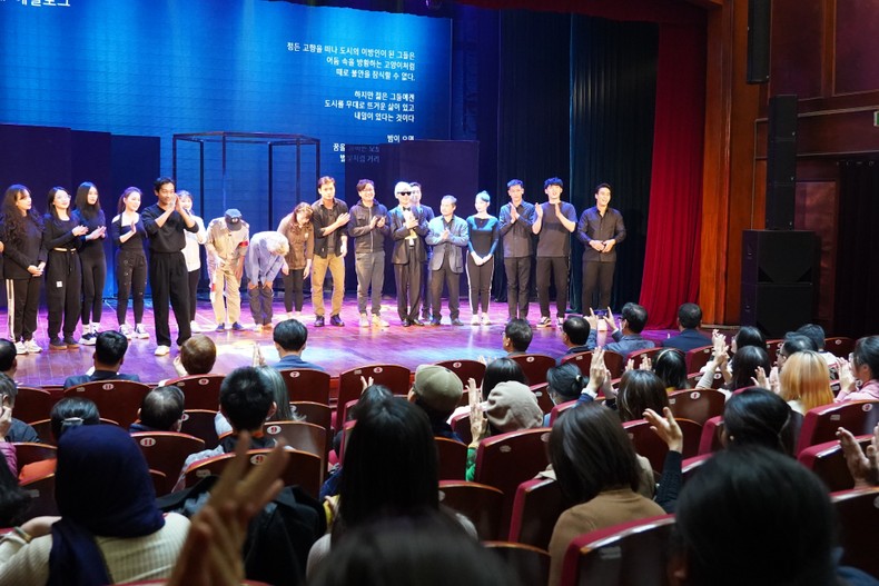 Nhà hát kịch Việt Nam biểu diễn kỷ niệm 30 năm quan hệ Việt Nam-Hàn Quốc ảnh 3