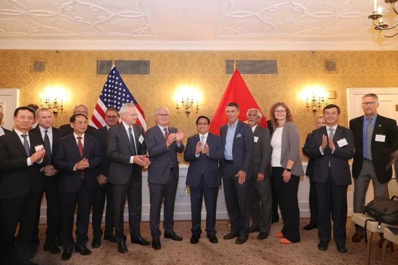 Mong muốn Hoa Kỳ hỗ trợ Việt Nam tham gia sâu hơn chuỗi giá trị, chuỗi cung ứng ngành bán dẫn toàn cầu ảnh 3