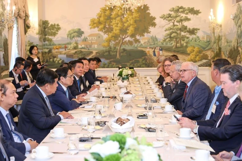 Mong muốn Hoa Kỳ hỗ trợ Việt Nam tham gia sâu hơn chuỗi giá trị, chuỗi cung ứng ngành bán dẫn toàn cầu ảnh 2