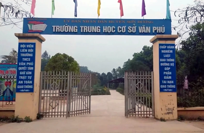 Đã xác minh việc nhóm học sinh gây rối, xúc phạm giáo viên tại huyện Sơn Dương, tỉnh Tuyên Quang ảnh 1