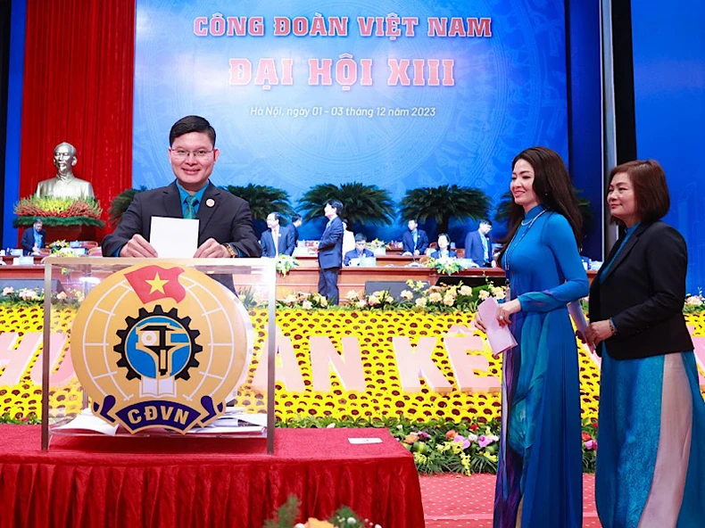 Đại hội XIII Công đoàn Việt Nam tiến hành bầu 168 ủy viên Ban Chấp hành ảnh 1