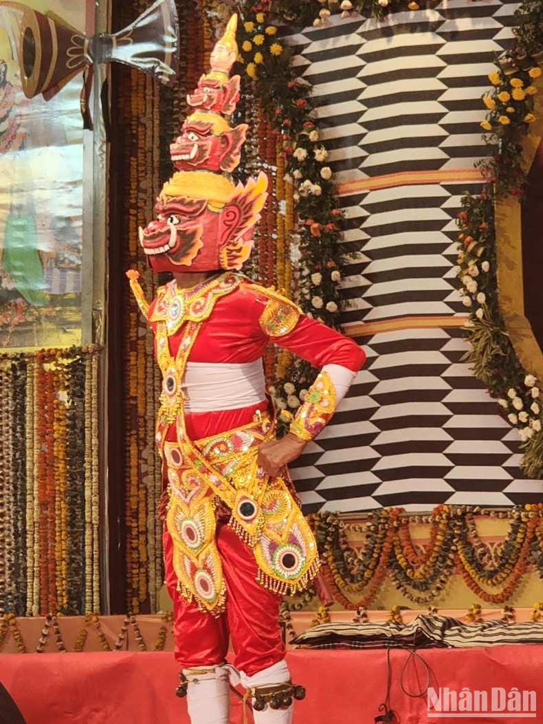 Nghệ sĩ Việt Nam biểu diễn sử thi Ramayana tại Ấn Độ ảnh 1