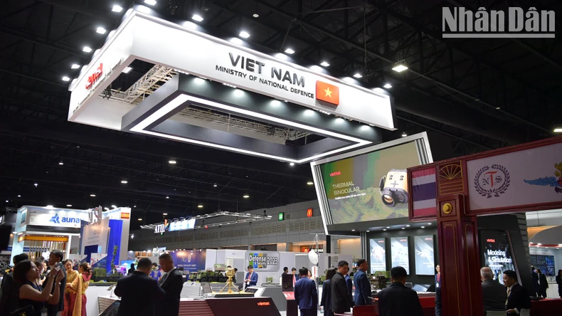 Việt Nam tham dự Triển lãm Defense & Security 2023 tại Thái Lan ảnh 2