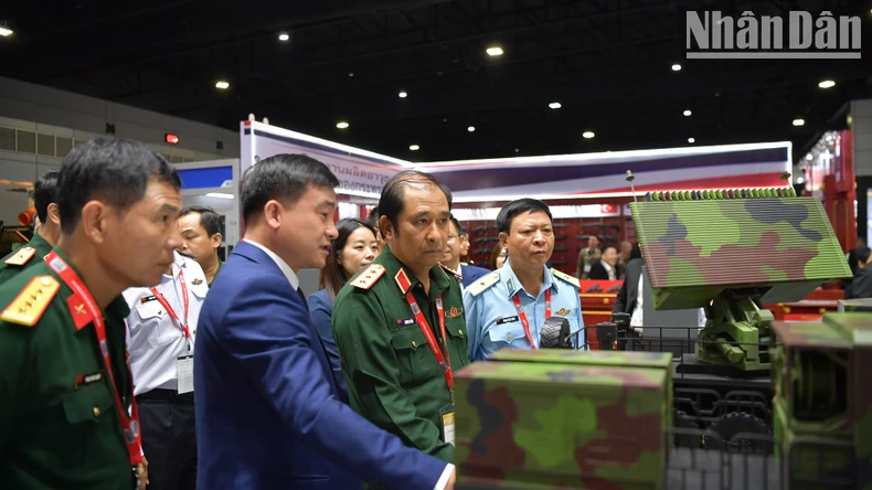 Việt Nam tham dự Triển lãm Defense & Security 2023 tại Thái Lan ảnh 3