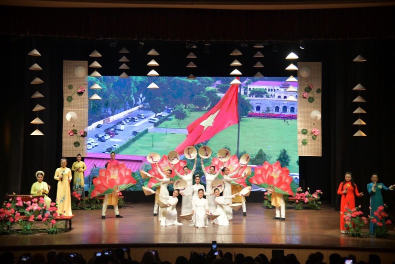 “Ngày Việt Nam ở nước ngoài 2023” mang hình ảnh Việt Nam đến 3 châu lục ảnh 3