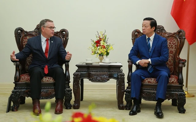 Phó Thủ tướng Trần Lưu Quang tiếp Bộ trưởng Bộ Thông tin, Văn hóa và Du lịch Lào ảnh 2