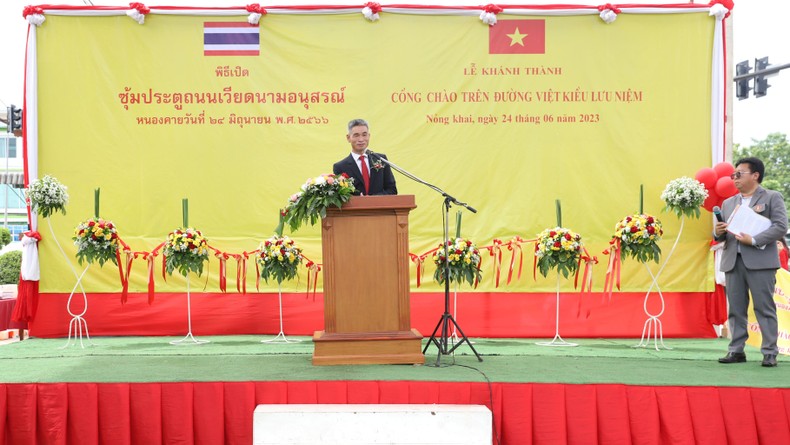 Biểu tượng của tình hữu nghị Việt Nam-Thái Lan tại tỉnh Nong Khai ảnh 3