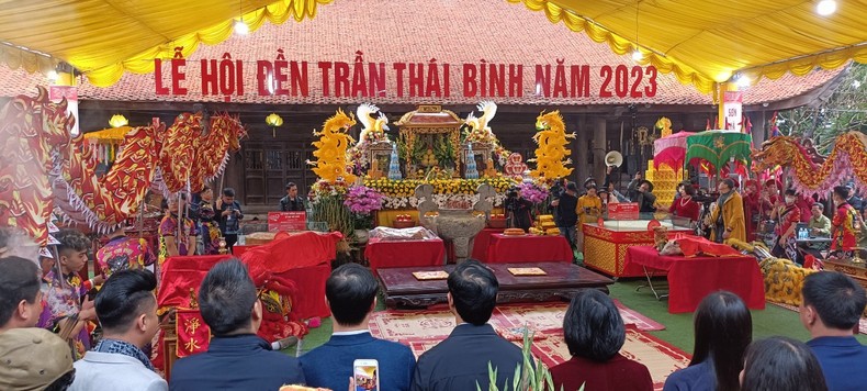 Cặp bánh tại Lễ hội đền Trần Thái Bình xác lập Kỷ lục Guinness Việt Nam ảnh 5