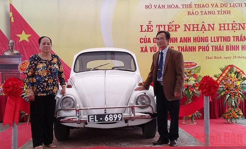 Chiếc xe ô-tô “đặc biệt” tại Bảo tàng tỉnh Thái Bình ảnh 4