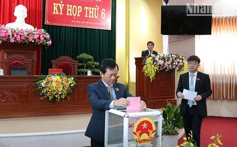 Kon Tum: Lấy phiếu tín nhiệm người giữ chức vụ do Hội đồng nhân dân tỉnh bầu ảnh 1