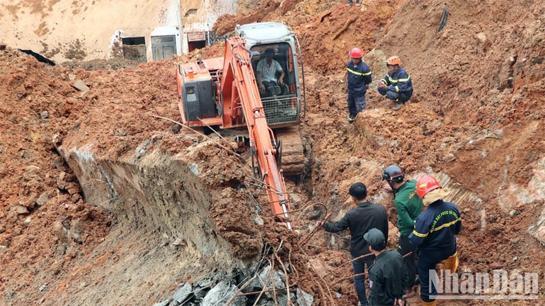 Khẩn trương cứu nạn, điều tra nguyên nhân vụ sạt lở nghiêm trọng tại Đà Lạt ảnh 1