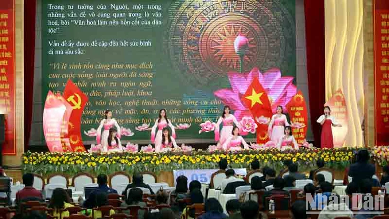 Mỗi đơn vị, địa phương đã vận dụng sáng tạo việc học và làm theo gương Bác ảnh 1