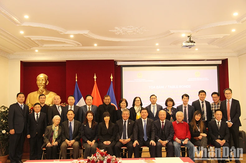 Trí thức và doanh nhân Việt kiều tại Pháp đóng góp cho phát triển bền vững ảnh 4