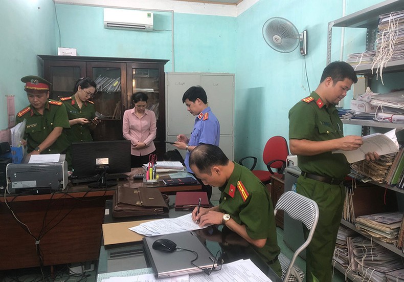 Tuyên Quang: Khởi tố vụ án giả mạo trong công tác, bắt tạm giam 3 bị can ảnh 3
