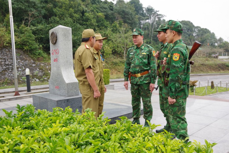 Vì biên cương bình yên ảnh 2