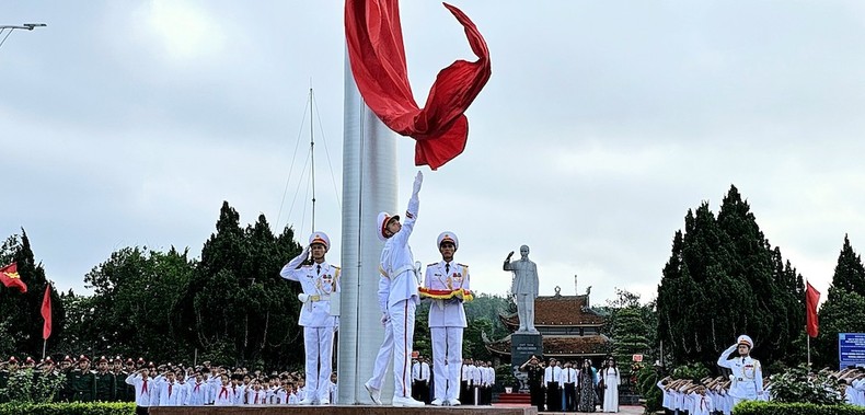 Kỷ niệm 62 năm Ngày Bác Hồ ra thăm đảo Cô Tô ảnh 1