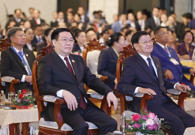 Khai mạc trọng thể Hội nghị cấp cao Quốc hội ba nước Campuchia-Lào-Việt Nam lần thứ nhất ảnh 3