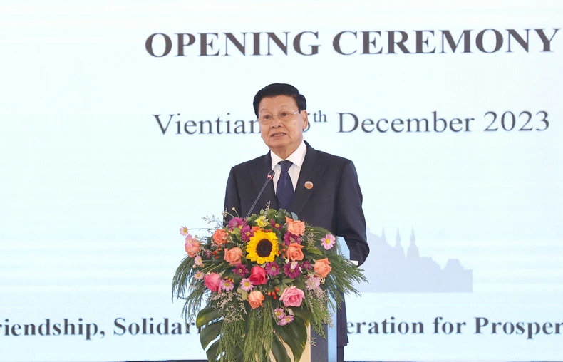 Khai mạc trọng thể Hội nghị cấp cao Quốc hội ba nước Campuchia-Lào-Việt Nam lần thứ nhất ảnh 1