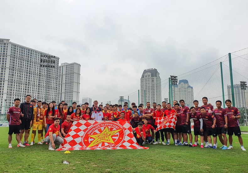 U23 Việt Nam tích cực tập luyện trước ngày dự giải quốc tế ảnh 1