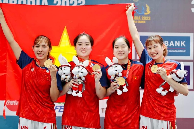 SEA Games 32: Việt Nam giành thêm 9 Huy chương Vàng trong ngày thi đấu thứ hai ảnh 1