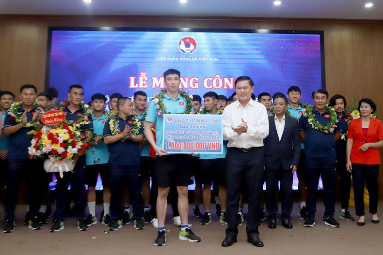 U23 Việt Nam dự Lễ mừng công, nhận thưởng 1,8 tỷ đồng ảnh 3