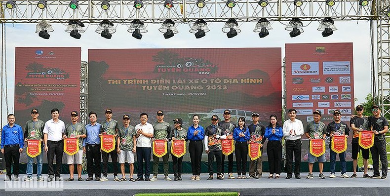 Gay cấn những màn trình diễn tại giải lái xe địa hình Tuyên Quang 2023 ảnh 2