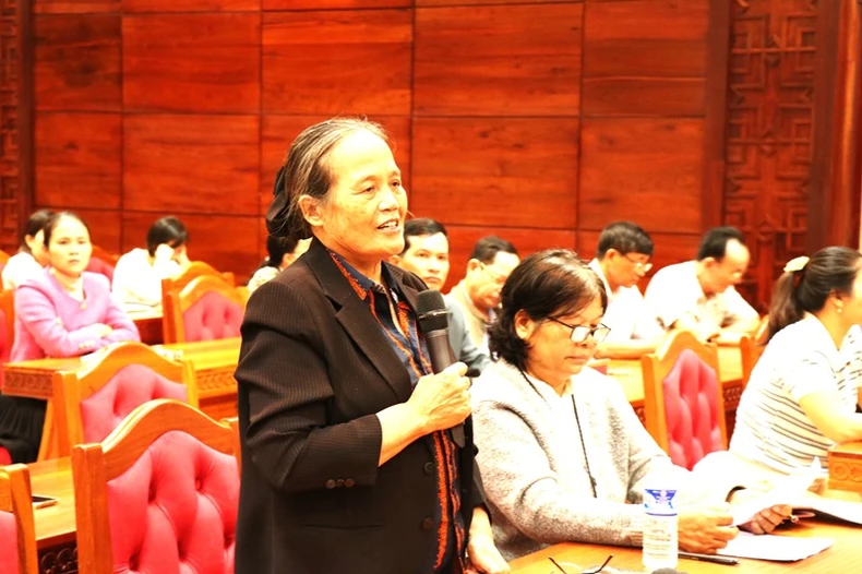 Trưởng Ban Dân vận Trung ương Bùi Thị Minh Hoài tiếp xúc cử tri tại Đắk Lắk ảnh 1