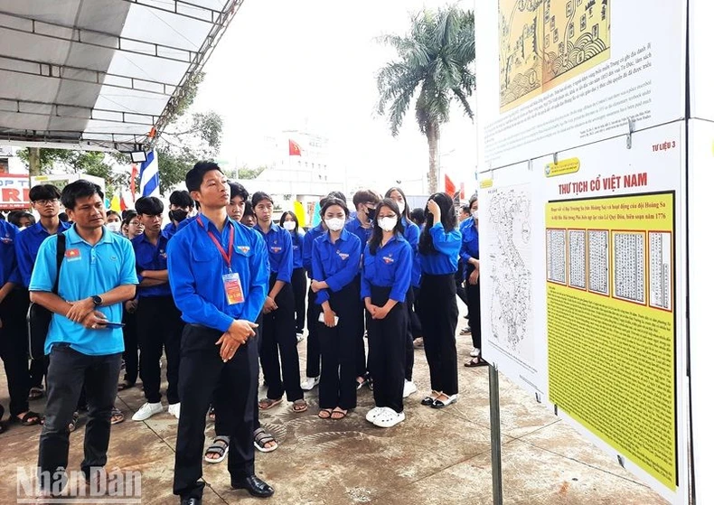 Tuyên truyền sâu rộng về chủ quyền của Việt Nam đối với hai quần đảo Hoàng Sa và Trường Sa ảnh 2