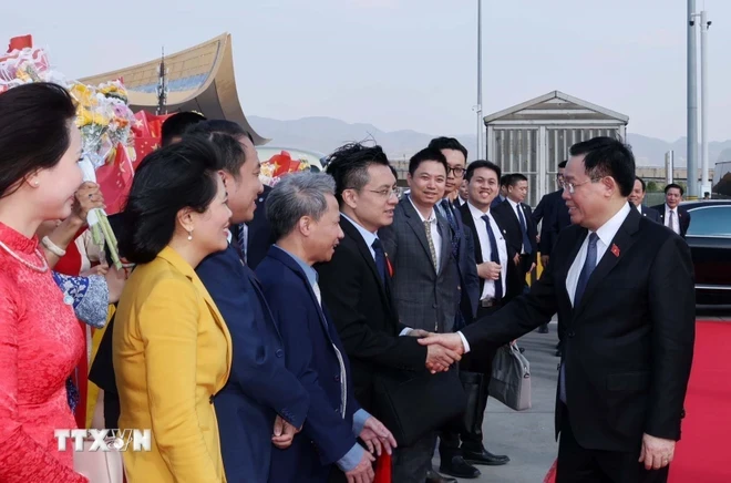 Chủ tịch Quốc hội kết thúc tốt đẹp chuyến thăm chính thức Trung Quốc ảnh 1