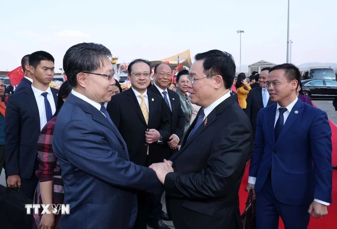 Chủ tịch Quốc hội kết thúc tốt đẹp chuyến thăm chính thức Trung Quốc ảnh 3