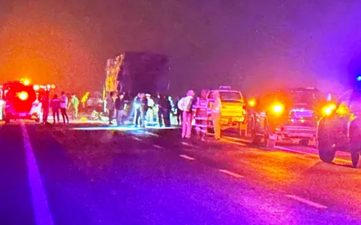 Khẩn trương khắc phục hậu quả vụ tai nạn khiến 11 người thương vong trên cao tốc Cam Lộ - La Sơn ảnh 2