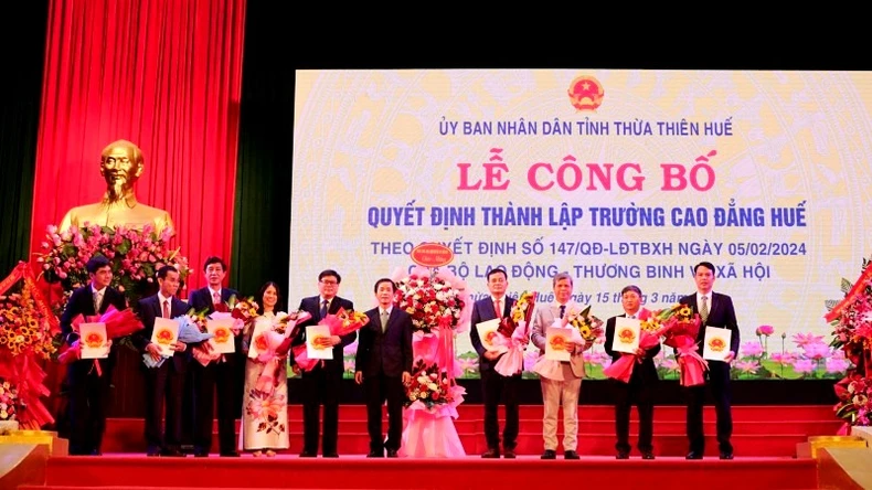  Sáp nhập 3 trường cao đẳng, đổi tên thành Trường Cao đẳng Huế ảnh 2