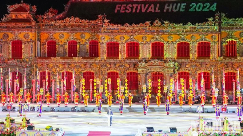 Bế mạc Tuần lễ Festival nghệ thuật Quốc tế Huế 2024 ảnh 1