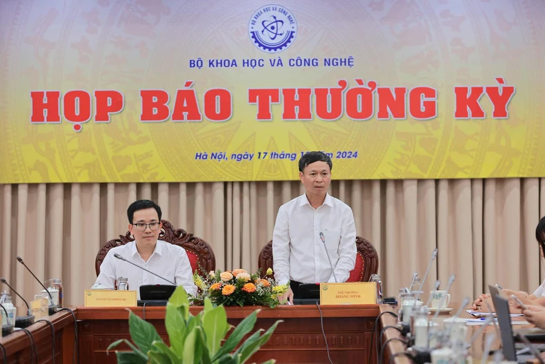 Xây dựng và hoàn thiện chính sách pháp luật về khoa học và công nghệ ảnh 1