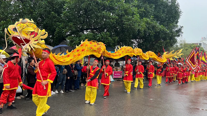 Đến hội làng Diềm, nhớ về Thủy tổ quan họ ảnh 3