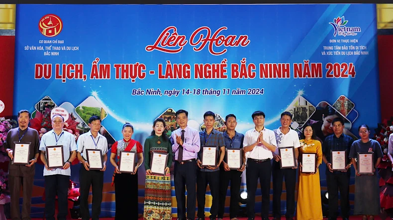 100 gian hàng tham gia Liên hoan Du lịch, Ẩm thực-Làng nghề Bắc Ninh năm 2024 ảnh 3