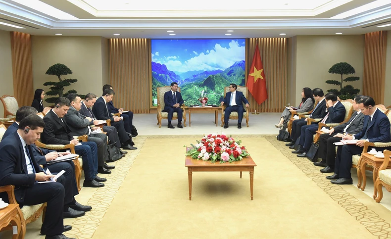 Việt Nam mong muốn tăng cường hợp tác trong các ngành công nghiệp mũi nhọn với Uzbekistan ảnh 1