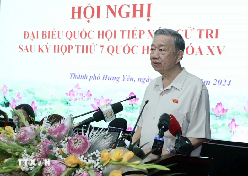 Chủ tịch nước Tô Lâm tiếp xúc cử tri tại tỉnh Hưng Yên ảnh 1