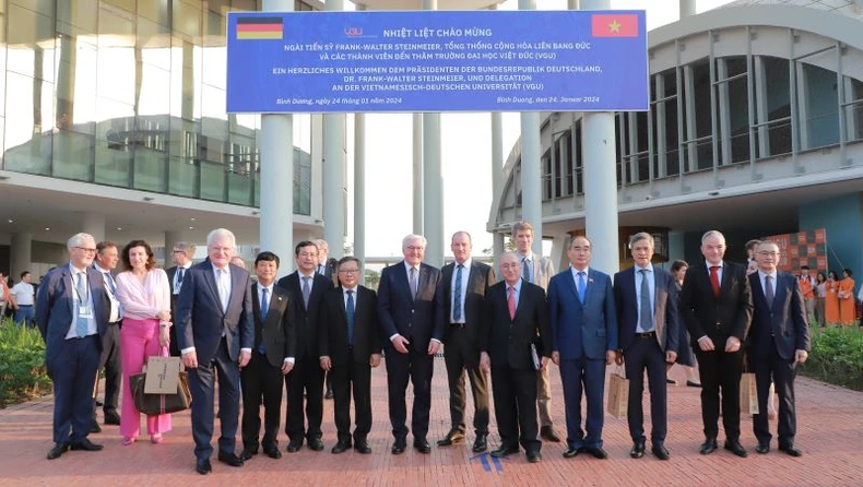 Tổng thống CHLB Đức: Đại học Việt Đức là ngọn hải đăng trong quan hệ hợp tác tốt đẹp giữa hai nước Đức và Việt Nam ảnh 2