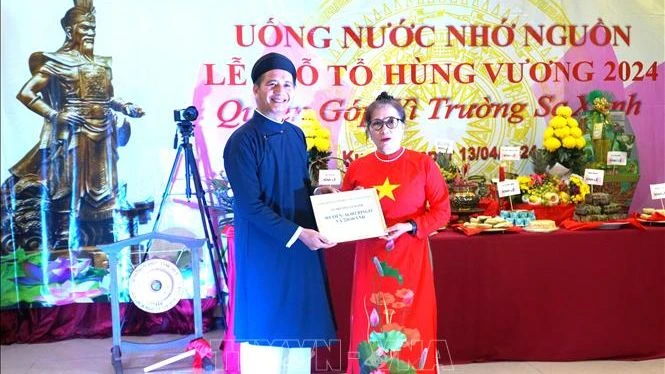 Cộng đồng người Việt tại Malaysia thành kính hướng về cội nguồn tiên tổ ảnh 3