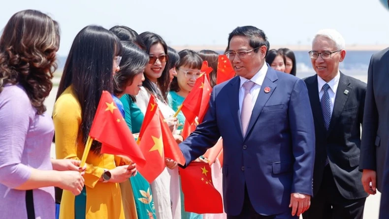 Thủ tướng Phạm Minh Chính tới Thủ đô Bắc Kinh ảnh 2